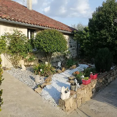 Domaine De La Lucarliere לינה וארוחת בוקר